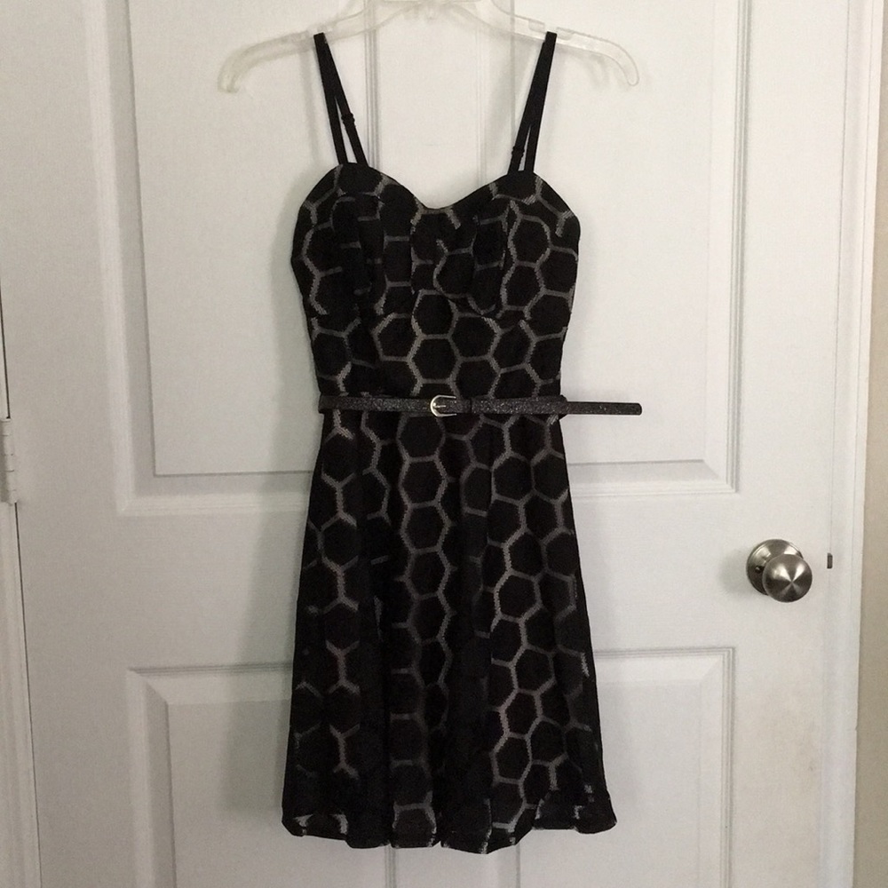 Lily Rose Flirty Party Dress with Geometric Design